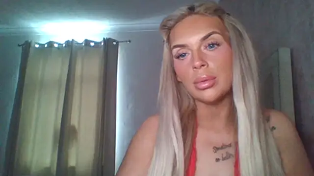 Snapshot of MiaMae_x chatting on July 19, 2026, 9:50 am MiaMae x online show from July 19, 2026, 9:50 am
