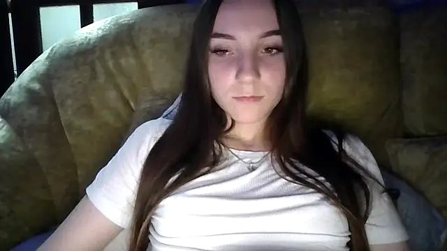 PollySecrettt online show from June 26, 2026, 11:43 pm