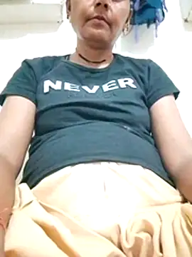 Snapshot of Karishna_hot chatting on July 13, 2026, 4:06 pm Karishna hot online show from July 13, 2026, 4:06 pm