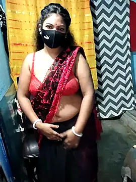Snapshot of Mis-maya chatting on July 26, 2026, 1:45 am Mis-maya online show from July 26, 2026, 1:45 am