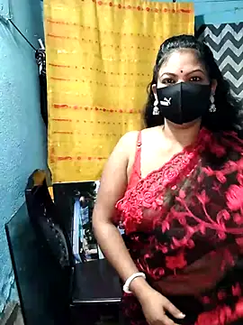 Snapshot of Mis-maya chatting on July 24, 2026, 2:07 am Mis-maya online show from July 24, 2026, 2:07 am