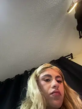 Lia-firee online show from June 19, 2026, 3:12 am