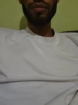 Snapshot of Willywanker78 chatting on July 8, 2026, 8:20 pm Willywanker78 online show from July 8, 2026, 8:20 pm