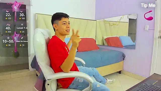 Snapshot of Ethan12_ chatting on July 2, 2026, 3:23 am Ethan12 online show from July 2, 2026, 3:23 am