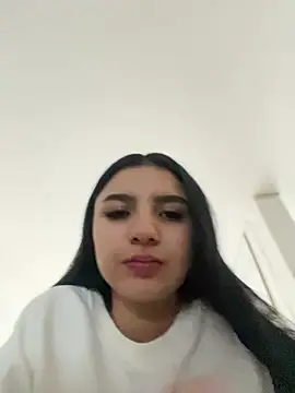 MilanMoon  online show from July 12, 2026, 12:06 pm