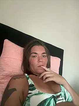 mommy911111 online show from July 31, 2026, 9:34 pm