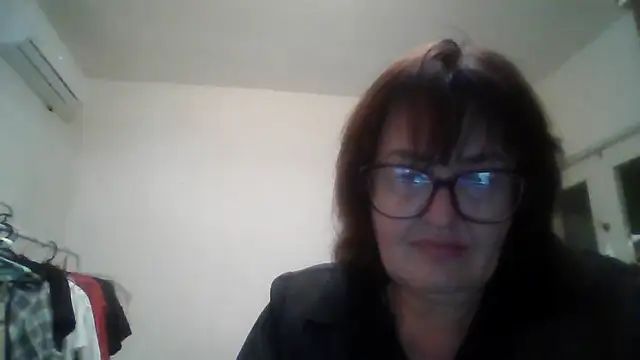 Snapshot of ErikaXShine chatting on July 19, 2026, 7:54 pm ErikaXShine online show from July 19, 2026, 7:54 pm