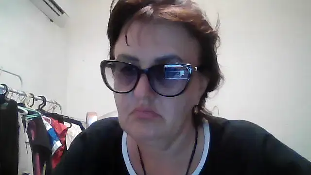 Snapshot of ErikaXShine chatting on July 28, 2026, 7:15 pm ErikaXShine online show from July 28, 2026, 7:15 pm