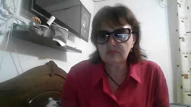 Snapshot of ErikaXShine chatting on July 31, 2026, 7:11 pm ErikaXShine online show from July 31, 2026, 7:11 pm