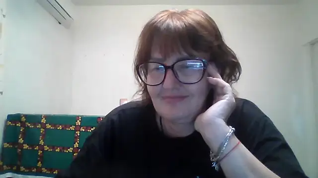Snapshot of ErikaXShine chatting on July 5, 2026, 6:59 pm ErikaXShine online show from July 5, 2026, 6:59 pm