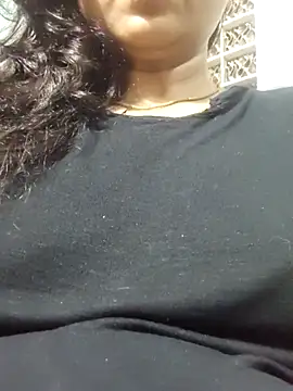 Snapshot of Naughty_dii chatting on July 1, 2026, 5:52 am Naughty dii online show from July 1, 2026, 5:52 am
