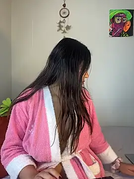 Antonella Moreau online show from July 16, 2026, 2:58 pm