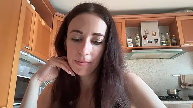 Snapshot of Flamingo_Queen chatting on July 14, 2026, 4:28 am Flamingo Queen online show from July 14, 2026, 4:28 am
