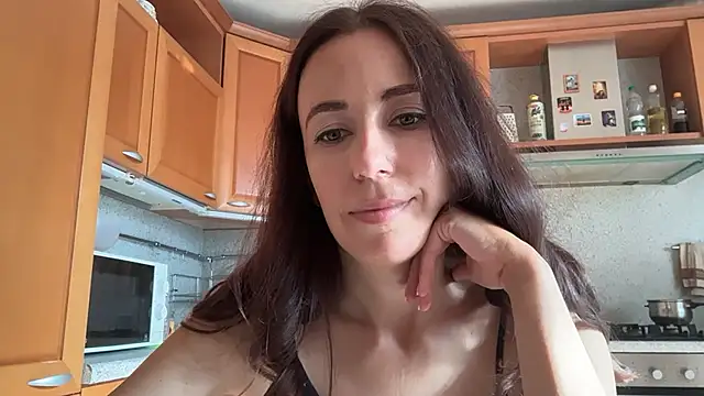 Snapshot of Flamingo_Queen chatting on July 15, 2026, 4:30 am Flamingo Queen online show from July 15, 2026, 4:30 am