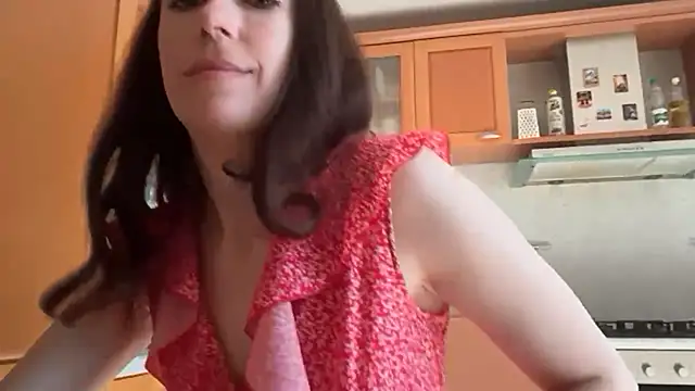 Snapshot of Flamingo_Queen chatting on July 25, 2026, 5:15 am Flamingo Queen online show from July 25, 2026, 5:15 am
