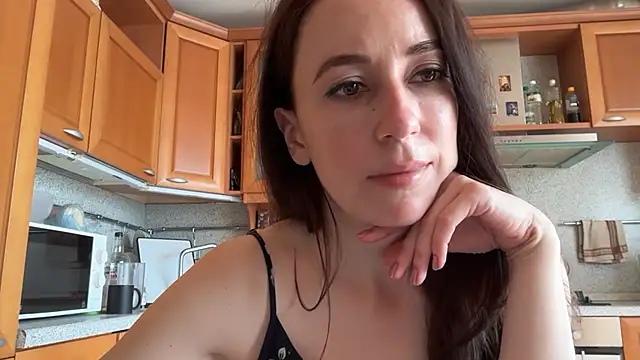 Snapshot of Flamingo_Queen chatting on June 16, 2026, 7:19 am Flamingo Queen online show from June 16, 2026, 7:19 am