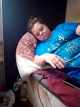 Snapshot of oksana72 chatting on October 10, 2025, 10:27 am oksana72 online show from October 10, 2025, 10:27 am