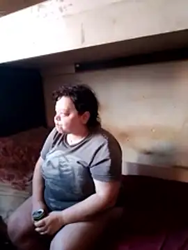 Snapshot of oksana72 chatting on March 3, 2026, 10:44 am oksana72 online show from March 3, 2026, 10:44 am