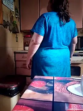 Snapshot of oksana72 chatting on October 21, 2025, 10:47 am oksana72 online show from October 21, 2025, 10:47 am