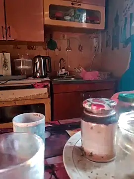 Snapshot of oksana72 chatting on September 27, 2025, 5:46 am oksana72 online show from September 27, 2025, 5:46 am