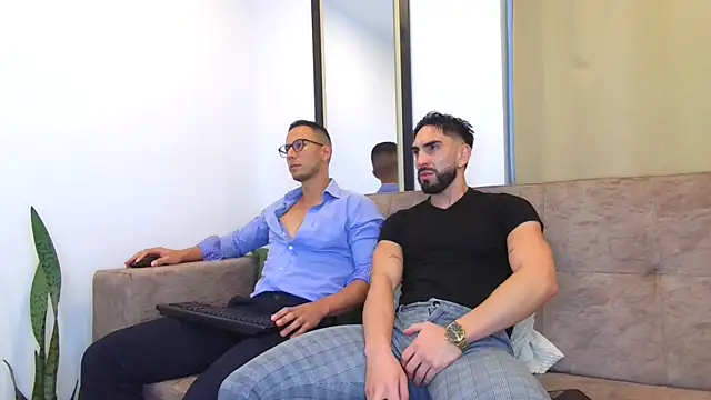 Snapshot of TheLatinBoyfriends chatting on July 22, 2026, 1:51 am TheLatinBoyfriends online show from July 22, 2026, 1:51 am