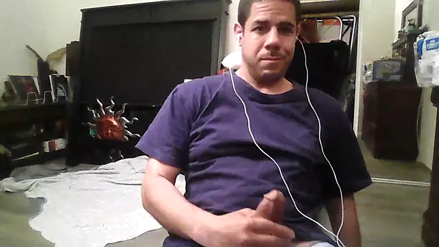 Snapshot of toosexy4myshirt chatting on June 12, 2026, 6:55 am toosexy4myshirt online show from June 12, 2026, 6:55 am
