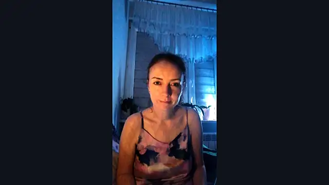 JenniferAlone online show from June 10, 2026, 8:21 pm