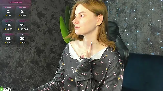 Snapshot of Lilli_Rivera chatting on July 6, 2026, 12:28 am Lilli Rivera online show from July 6, 2026, 12:28 am