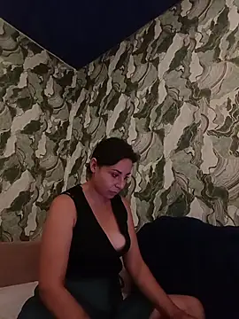 Snapshot of MichelleWoood chatting on July 22, 2026, 4:47 am MichelleWoood online show from July 22, 2026, 4:47 am