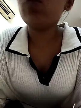 baby girl 099 online show from July 29, 2026, 5:12 pm
