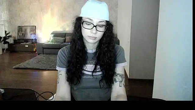 elisskriter online show from July 23, 2026, 12:13 pm
