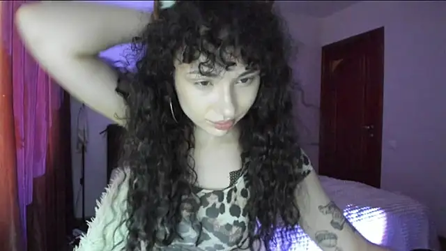 elisskriter online show from July 28, 2026, 3:21 pm