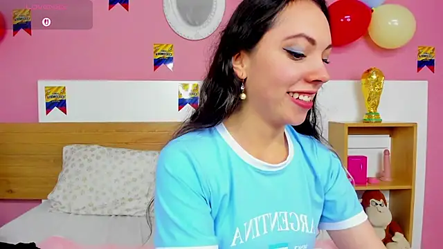 AshleyBenoitt online show from June 16, 2026, 5:24 pm