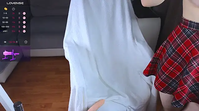 IMNOTSHYBABY online show from June 27, 2026, 5:24 am