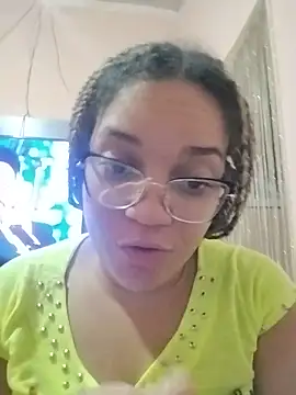Snapshot of Esquetadinhas chatting on June 19, 2026, 11:53 pm Esquetadinhas online show from June 19, 2026, 11:53 pm