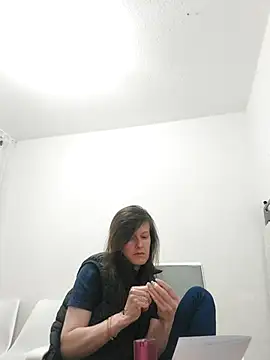 Snapshot of _COVID-19_ chatting on June 8, 2026, 8:31 pm COVID-19 online show from June 8, 2026, 8:31 pm