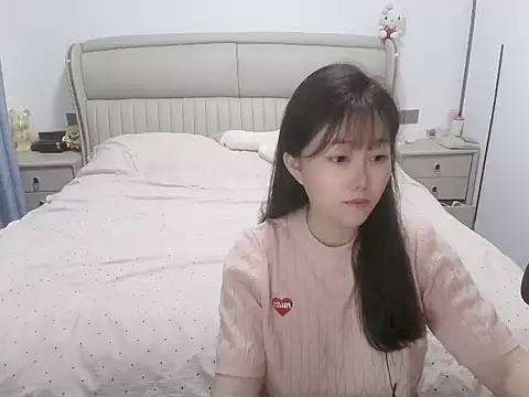Snapshot of Emgirl-00 chatting on June 16, 2026, 2:28 pm Emgirl-00 online show from June 16, 2026, 2:28 pm