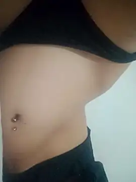 bonequinhaGatinha online show from July 11, 2026, 10:43 pm