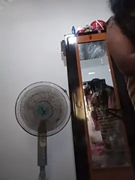 Snapshot of darkrlips chatting on July 25, 2026, 5:15 am darkrlips online show from July 25, 2026, 5:15 am