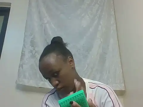 Sweet-cherrry online show from July 4, 2026, 9:26 am