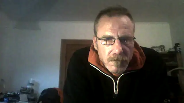 Snapshot of Greg0ri73 chatting on June 11, 2026, 2:53 am Greg0ri73 online show from June 11, 2026, 2:53 am