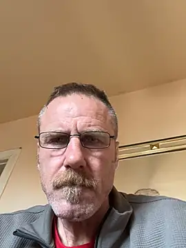 Snapshot of Greg0ri73 chatting on June 10, 2026, 6:14 am Greg0ri73 online show from June 10, 2026, 6:14 am
