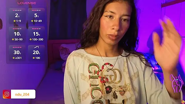 Snapshot of Siena_sofia chatting on June 19, 2026, 8:20 am Siena sofia online show from June 19, 2026, 8:20 am