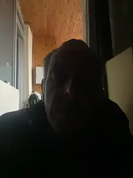 Snapshot of GeldenKuy chatting on June 28, 2026, 7:31 pm GeldenKuy online show from June 28, 2026, 7:31 pm