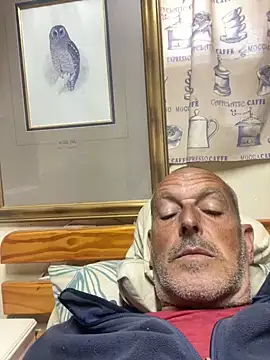Snapshot of GeldenKuy chatting on July 6, 2026, 1:07 pm GeldenKuy online show from July 6, 2026, 1:07 pm