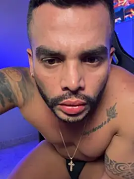 Snapshot of Bruno_De_Lucca chatting on June 19, 2026, 1:44 am Bruno De Lucca online show from June 19, 2026, 1:44 am