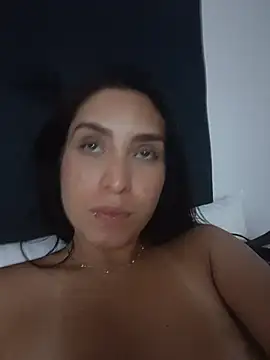 Chloemendoza online show from August 1, 2026, 3:37 am