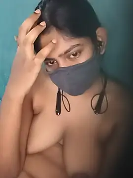 Snapshot of Model-031 chatting on July 13, 2026, 4:56 am Model-031 online show from July 13, 2026, 4:56 am