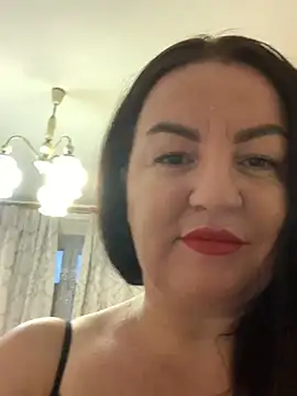 Snapshot of Rita_kis chatting on June 17, 2026, 5:34 pm Rita kis online show from June 17, 2026, 5:34 pm