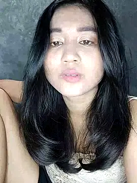 Snapshot of Rayya_4yy chatting on June 27, 2026, 2:01 pm Rayya 4yy online show from June 27, 2026, 2:01 pm